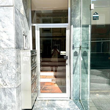 Renovado Com Ac, 2 Wc Completos, Terraco E Garagem Porto Exterior foto