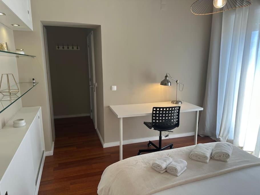 Renovado Com Ac, 2 Wc Completos, Terraco E Garagem Porto Exterior foto
